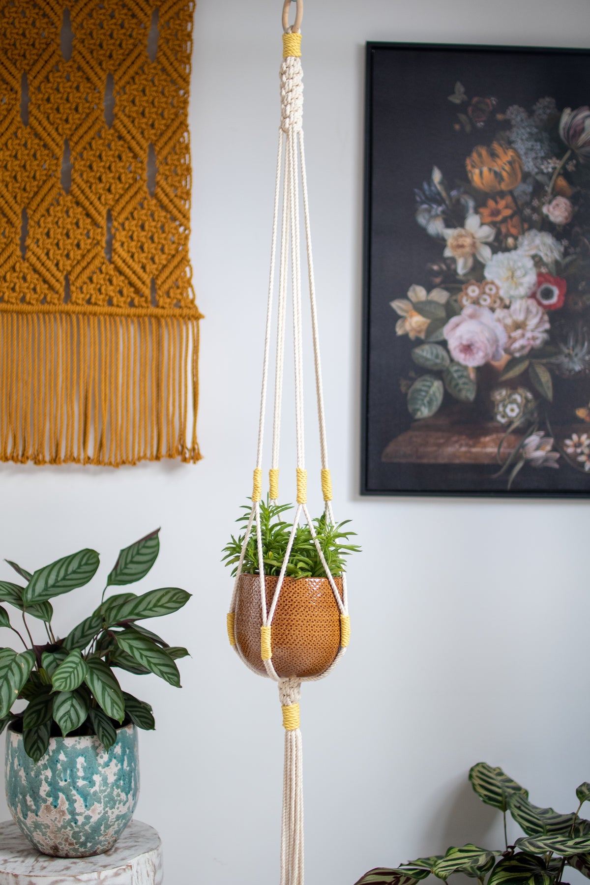 Crown Knot Macrame Plant Hanger - White with blue details - 40&quot; (100cm) in Length