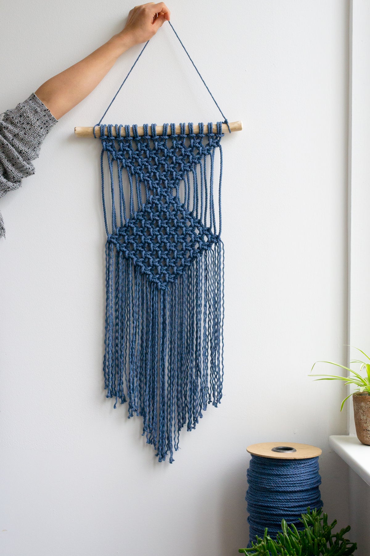 Macrame wall hanging